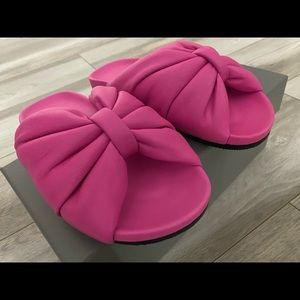 COPY - Balenciaga puffy slide sandal